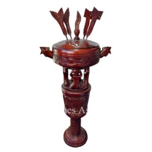 pedestal con batea y herramientas